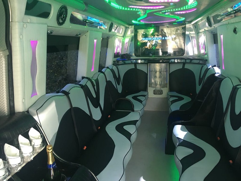 Party Wedding Limousine