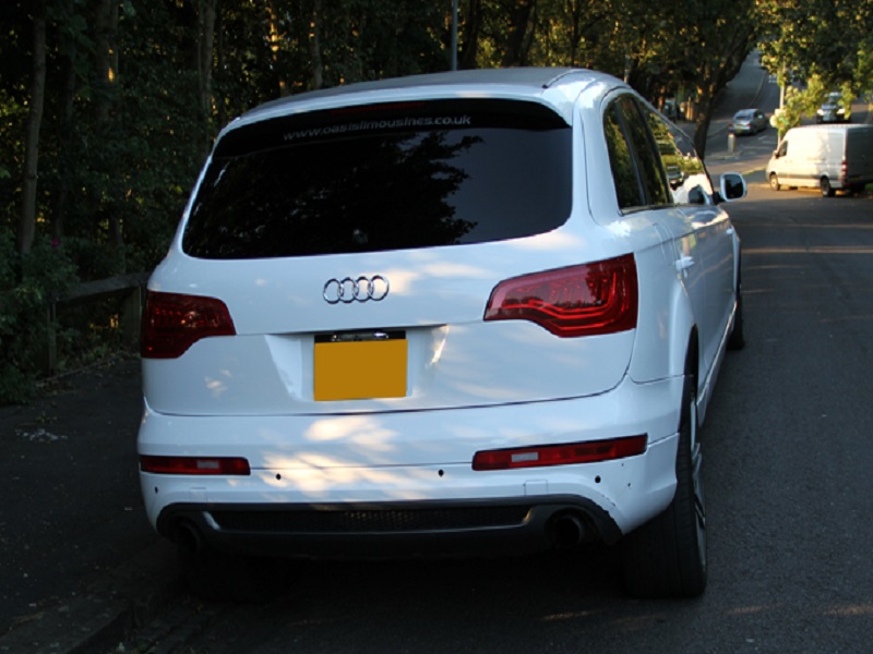 Audi-Q7-Limousine-for-Wedding