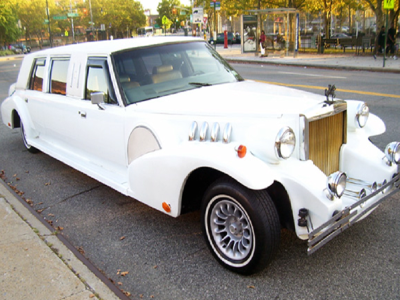 Excalibur Limo for Wedding