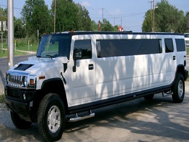 Hummer Limousine for Wedding