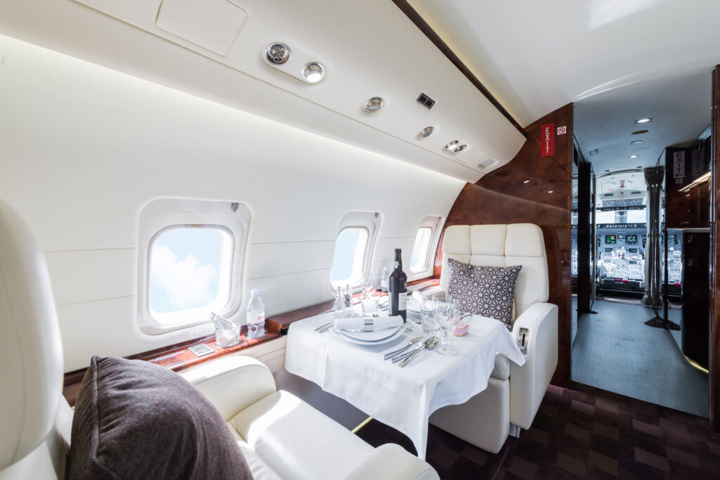 Challenger 850 for Rent