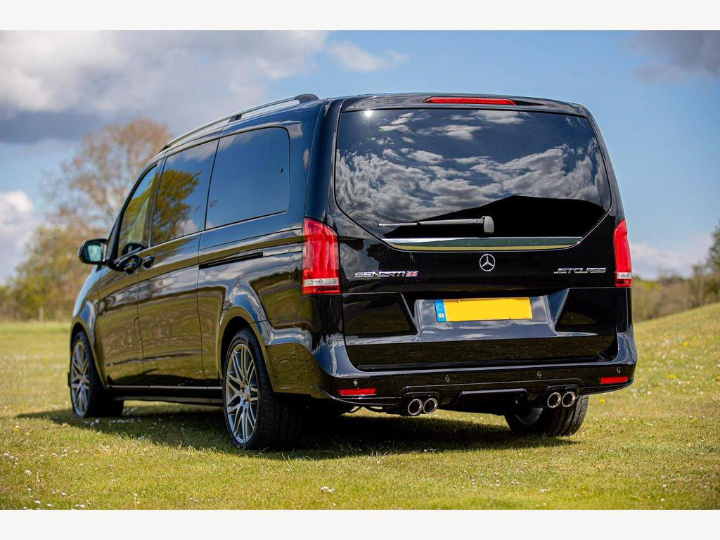 Chauffeur Driven Mercedes Benz V Class Glossy Black