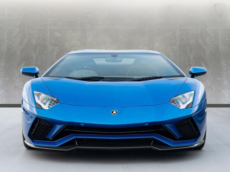Lamborghini Aventador Chauffeur Car Hire