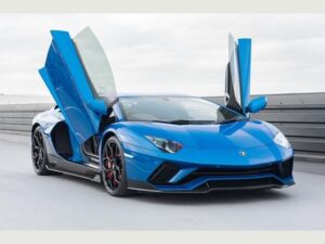 Lamborghini Aventador for Rent