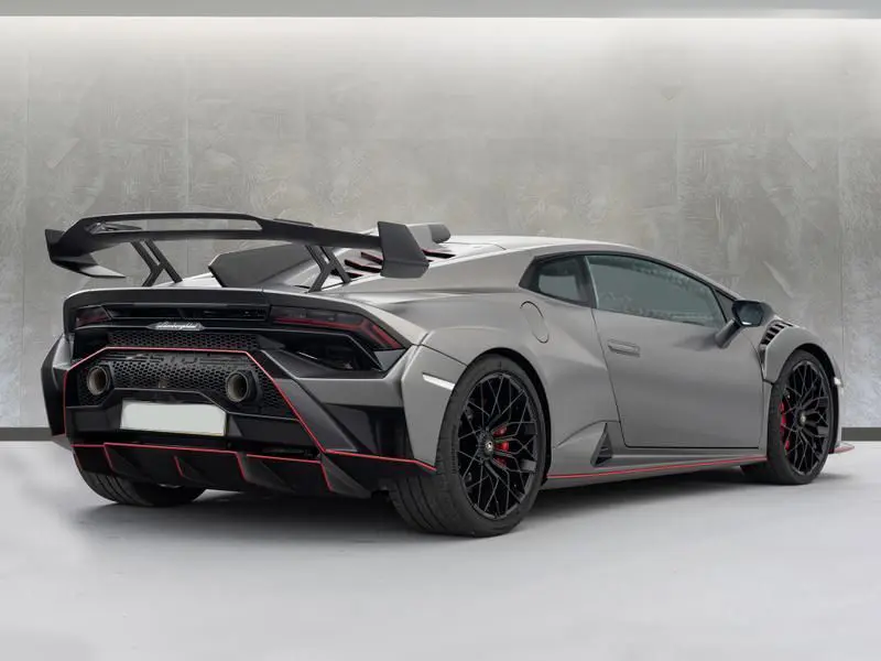 Lamborghini Huracan for Weddings