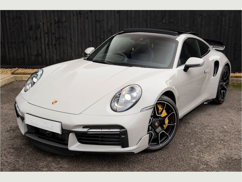 Chauffeured Porsche 911 for a grand wedding entrance