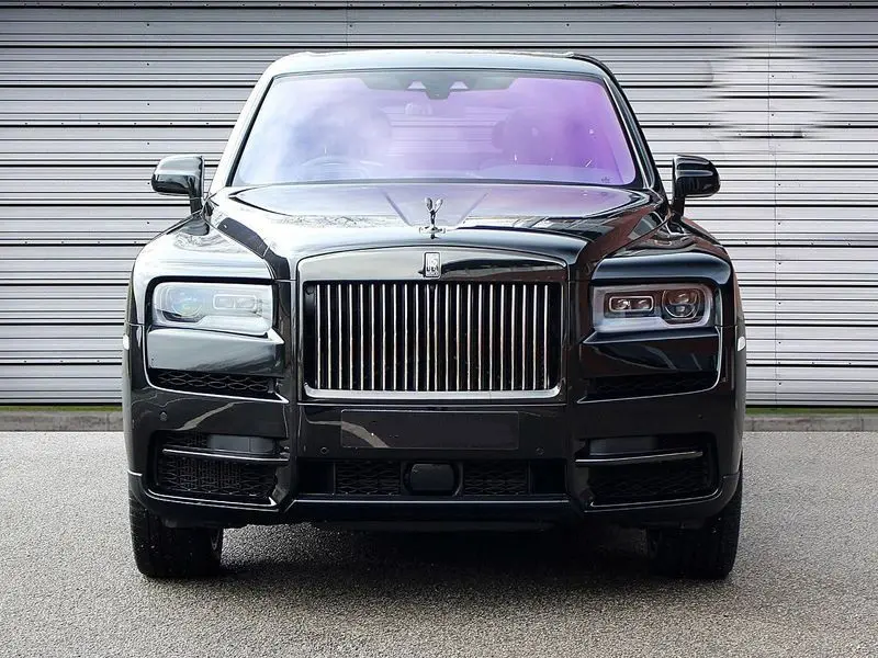 Rolls Royce Cullinan Sportscar