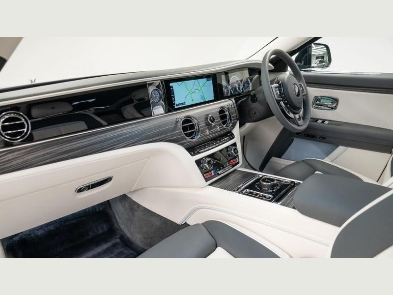 Rolls Royce Ghost Car for Rent
