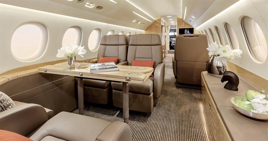 falcon 8x plush interior